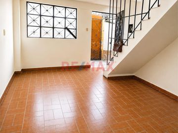 📍 Casa En Venta A 1 Cuadra De La Municipalidad De...