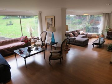 Apartamento en venta en Los Rosales, Bogotá · 250 m²