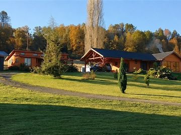 Complejo Turístico con Cabanas y Restaurante Panguipulli