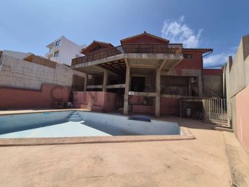 venta de casa maravillosa vista jardines del sur