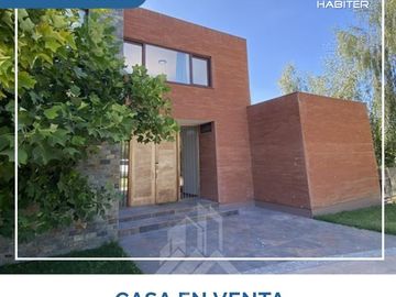 Casa en venta de 4 dorm. en Curicó (39488)