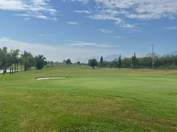 Terreno en venta en Fratos Residencial y Club de Golf en...