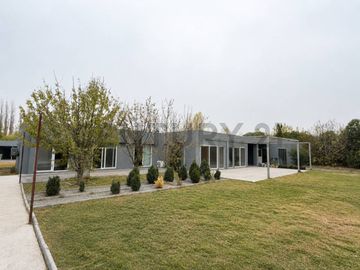 Casa en Venta, 5D y 4B, Sta Marta de Liray, Colina