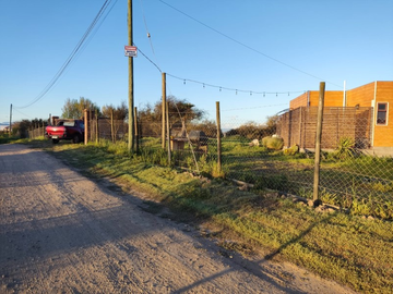VENTA PARCELA CON CASA 6.300 M2 SECTOR EXCLUSIVO