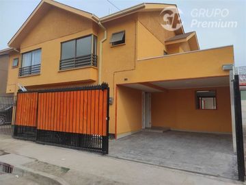 Casa en arriendo en Maipú