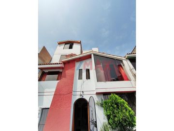 Venta De Casa Multifamiliar De 4 Pisos, Múltiples...
