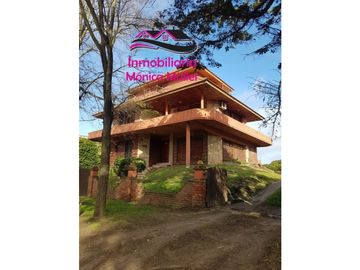 Venta Importante Chalet de 500m2 a 300 mts. de la playa!!