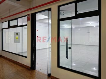 🏢 ¡Oportunidad De Inversión! Local Comercial De 137.53...