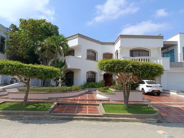 casa en venta en villa campestre. Cod V1633