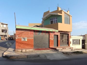 Casa De Gran Tamaño En Venta En Santa María – Huacho