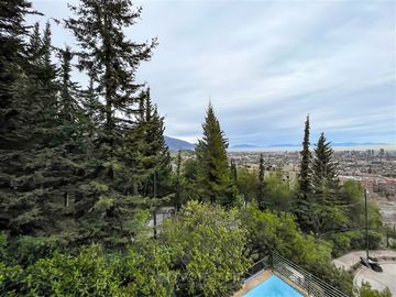 Departamento en venta de 5 dorm. en Vitacura