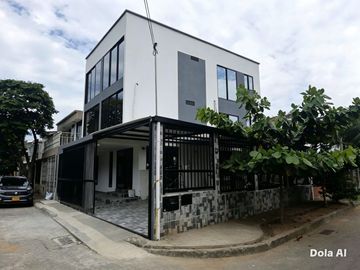 casa en arriendo en riberas de rosario. Cod A126420