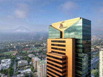 120 m2 vistas panorámicas en Boulevard Suites / Marriott