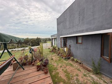 Casa en venta de 3 dorm. en Mantagua