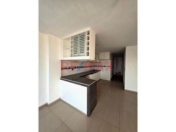 🚨 ¡Oportunidad Única En Carabayllo! 🏡✨ Departamento En...