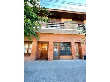 VENTA VIVIENDA MULTIFAMILIAR DE 6 AMB.C/ LOCAL,PARQUE Y...