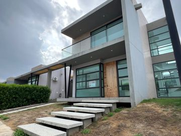 casa en venta en reserva campestre riviera del mar. Cod...