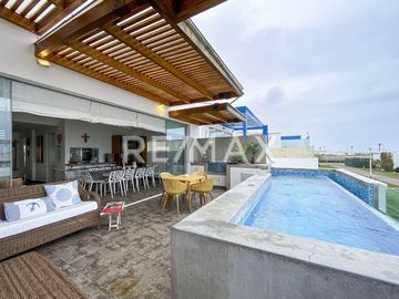 ¡Venta De Espectacular Casa De Playa En Las Arenas C-04...