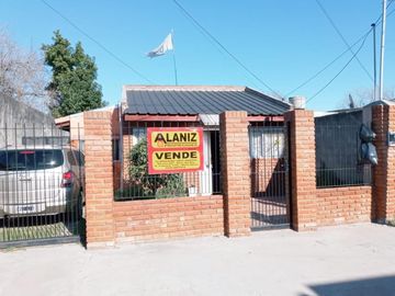 OPORTUNIDAD VENDO CASA  3 DORMITORIOS EN MERLO 40.000 DE...