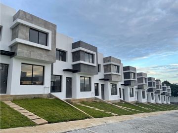 CASA NUEVA EN VENTA NORTE DE CUERNA VIGILANCIA EN COTO