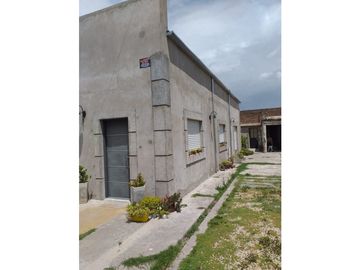 CASA TIPO en lote muy grande!