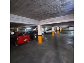 VENTA · COCHERA · PEDRO MOLINA · EDIFICIO PUY ·  MENDOZA...