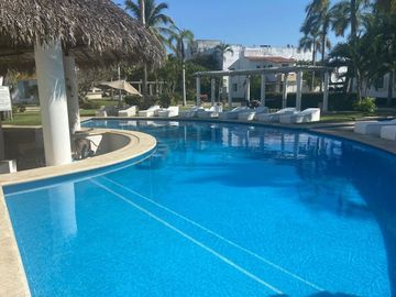 CASA EN VENTA, ACAPULCO DIAMANTE, ALBERCA, VIGILANCIA.