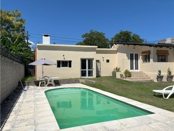 VENTA CASA APTO CREDITO 3 DORM. C/ PILETA LOS...