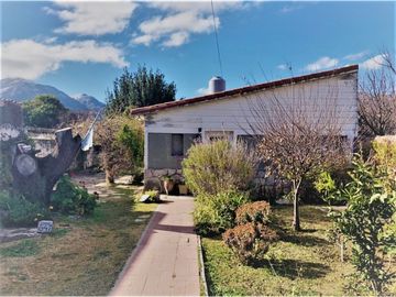 CASA CENTRICA EN CAPILLA DEL MONTE - CORDOBA