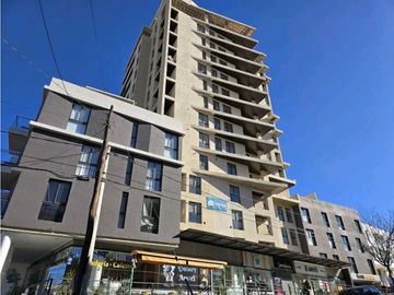 DEPARTAMENTOS EN VENTA – LAKE TOWERS  Centro de Villa...