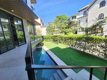 House For Sale at Mckinley Hills Village, BGC, Fort...