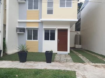 For Rent Semi-Furnished 3 Bedroom House in Diamond...