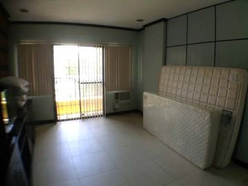 Residential Building for Sale in San Antonio Village,...