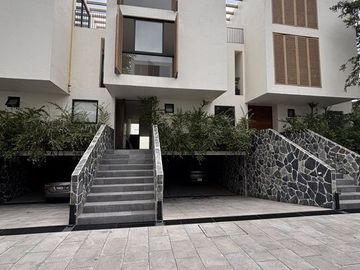 CASA EN VENTA CALZADA DE LAS AGUILAS NUEVA