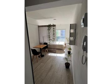 VENTA DEPARTAMENTO 1 AMBIENTE CON BALCON AL FRENTE EN...