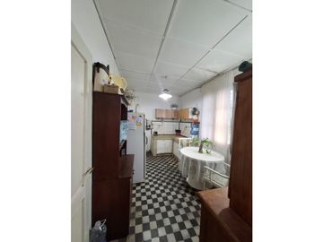 Se vende Casa con Departamento en Gral. Cabrera