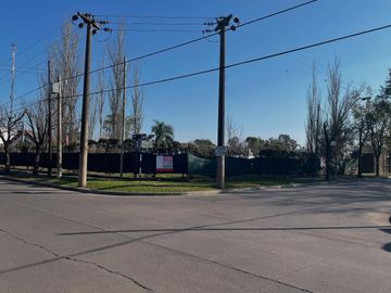 Vendo terrenos de 380 m2 en Barrio Chalet