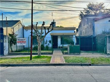 Venta casa centro paso del rey Apto cred hip