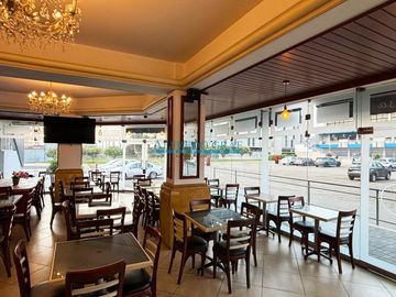 Locales Comerciales Venta AV. Elmer Faucett y Tomas...