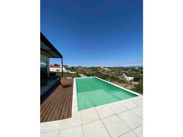 VENTA CASA ESTANCIA VIEJA PILETA JACUZZI CARLOS PAZ 3 DORM