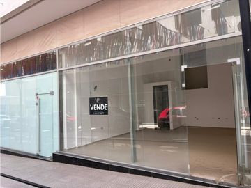VENTA LOCAL COMERCIAL EN PASEO QUATTRO – VILLA CARLOS PAZ 