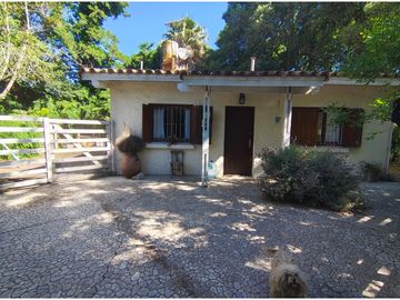CASA EN PH  3 AMB  UNAMUN0 2406  GROSELLAR