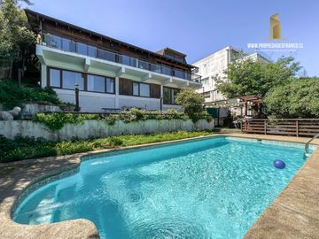 REÑACA. VENDE CASA REMODELADA 6D 4B CON PISCINA VISTA AL MAR