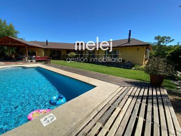 ESPECTACULAR CASA EN EXCLUSIVO CONDOMINIO, LIMACHE