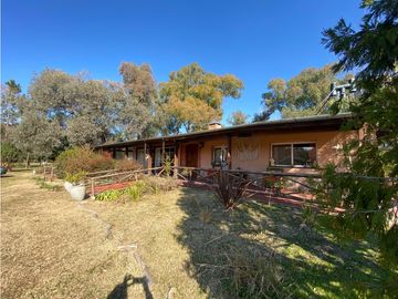 casa de campo en venta barrio cerrado los robles