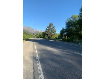 EN VENTA CHACRA DE 5 HECTAREAS SOBRE RUTA 40 EN EL HOYO