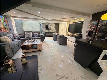 CASA UNIFAMILIAR EN VENTA EN AMAZONA EN BELLO