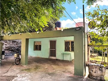 VENTA DE CASA EN BARRIO  LA TOMA CAPILLA DEL MONTE