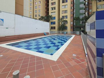 Apartamento remodelado en la Candelaria cerca al Metro