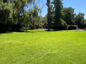 GRAN CASA EN CHICUREO BAJO COSTO DE AGUA